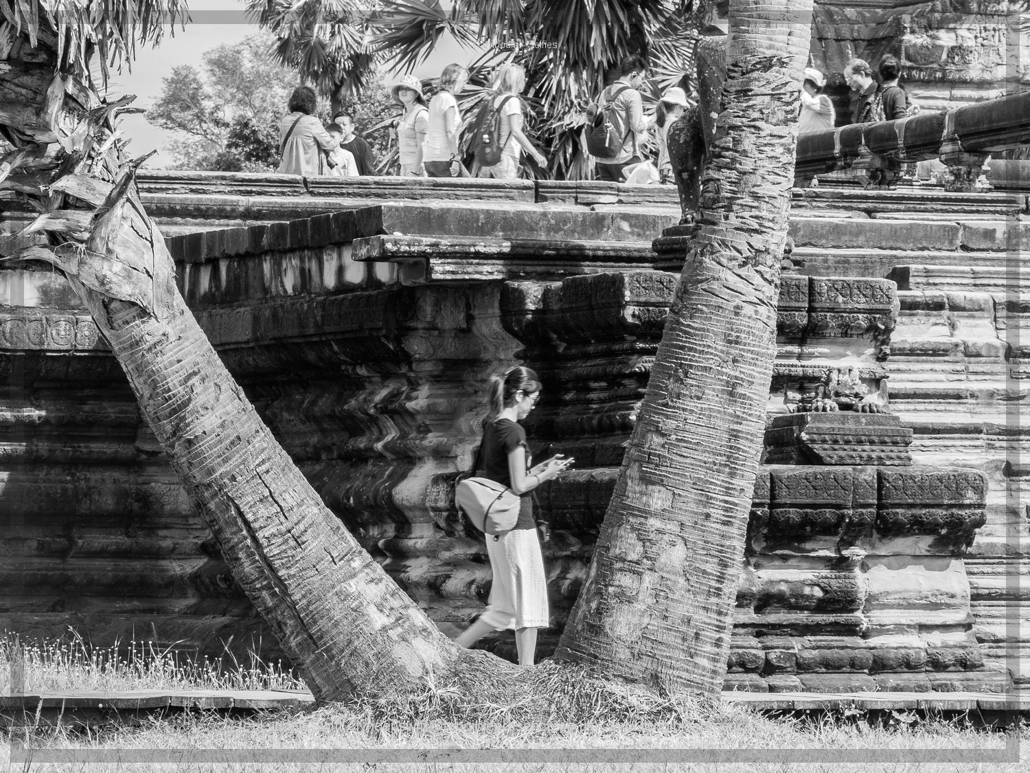  Phone more interesting. Cambodia. Lynden Swift. Tangible Presence Photography. 